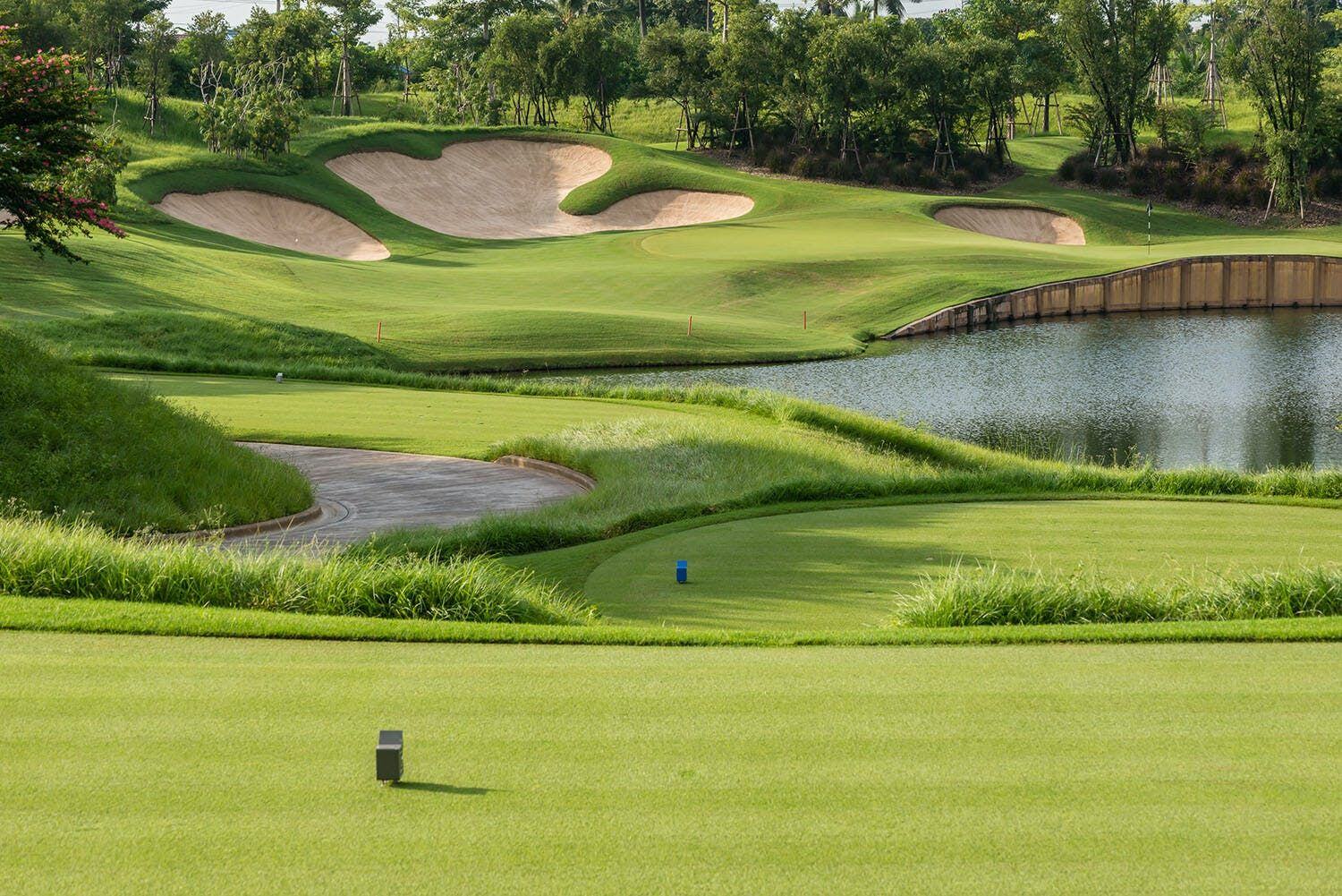 Flush greens and layout of Nikanti Golf Club